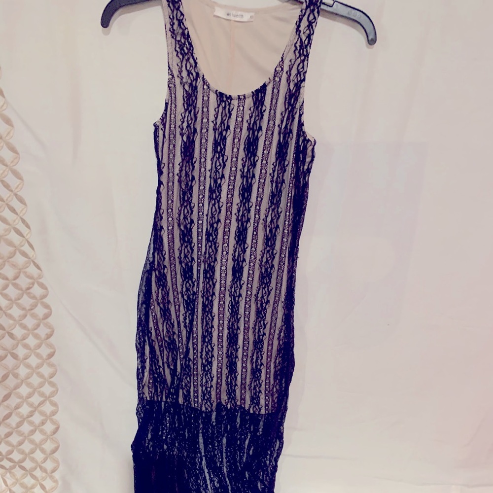 Dress - Picture 2 of 3